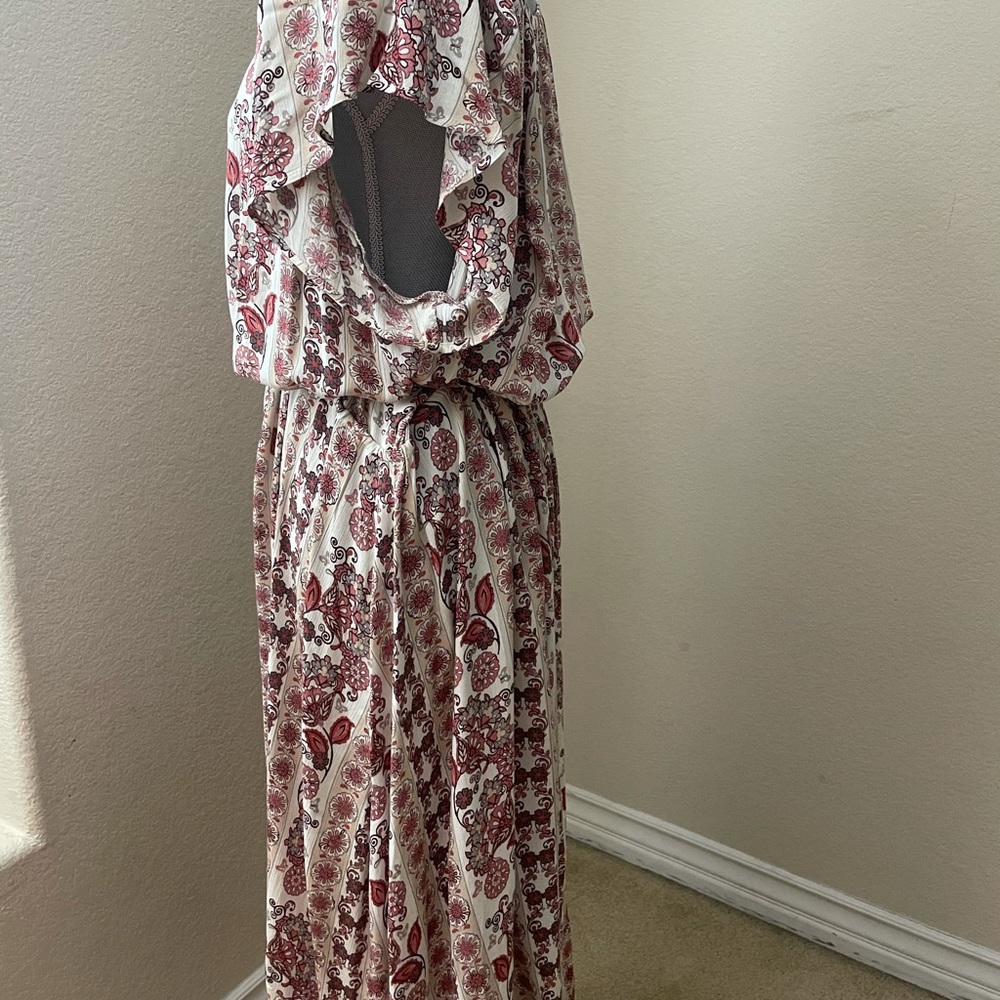 Dress - Picture 4 of 7